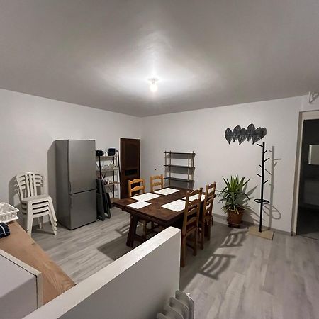 Logement neuf en face de la forêt. Accès cour. Bagnoles de l'Orne Normandie Exterior foto