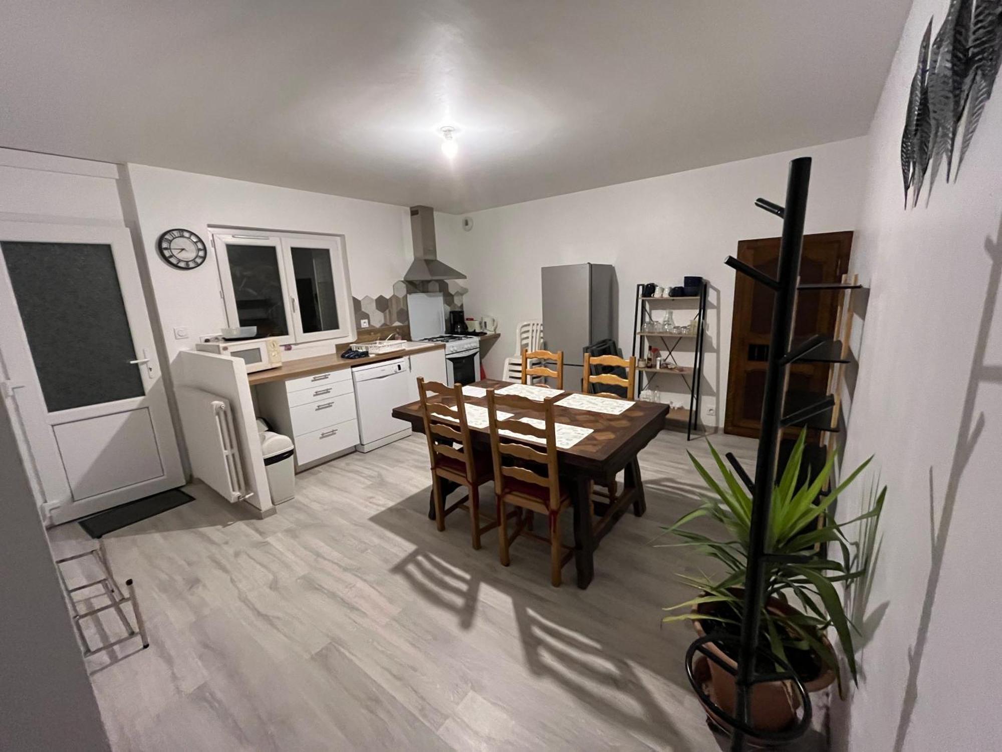 Logement neuf en face de la forêt. Accès cour. Bagnoles de l'Orne Normandie Exterior foto